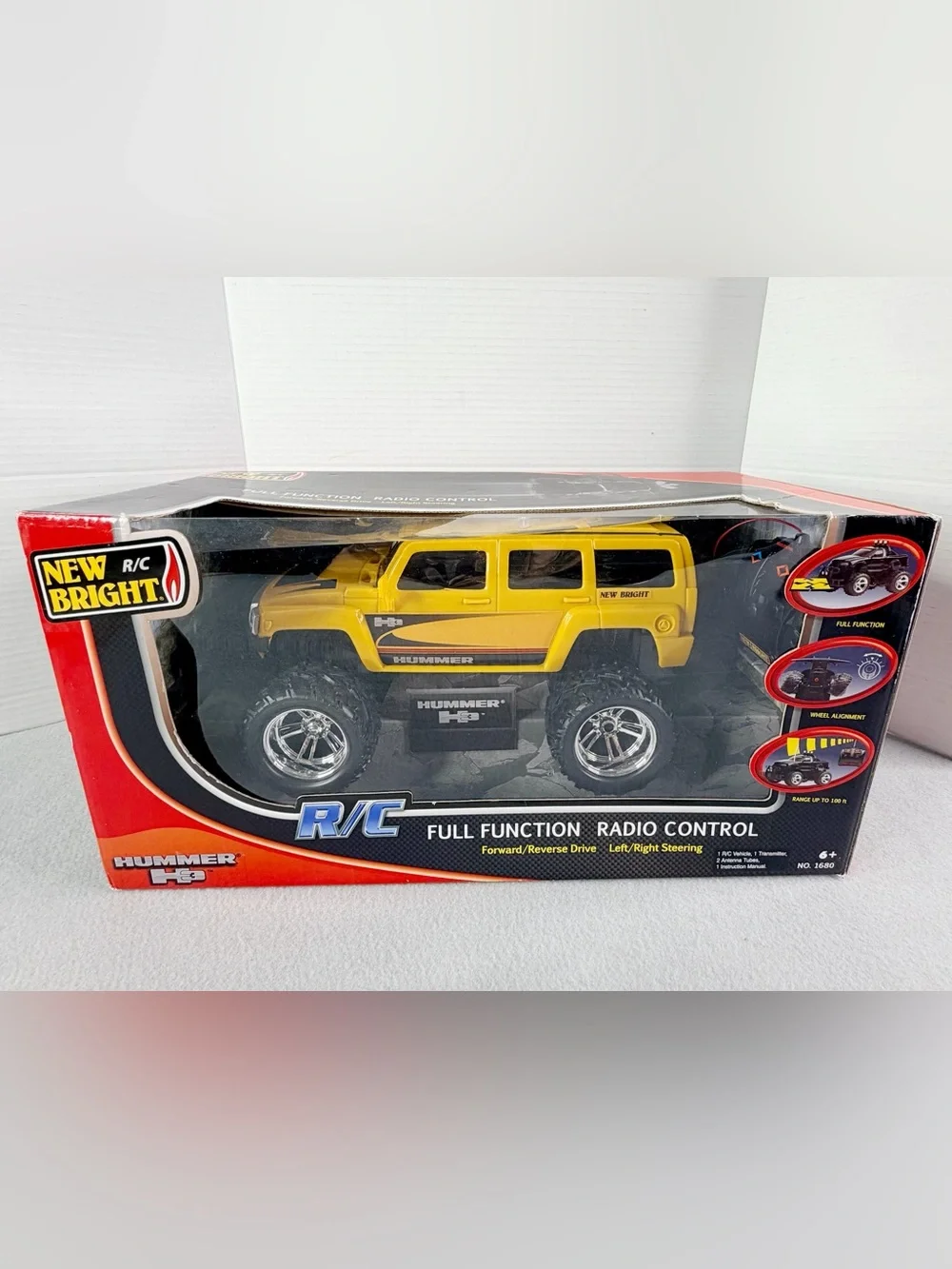 Bright RC Yellow Hummer H3 2009 NOS R-C Vehicle R10 NEW SEALED Radio Control